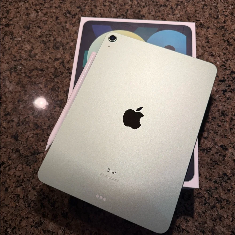 Apple iPad Air with Apple Pencil